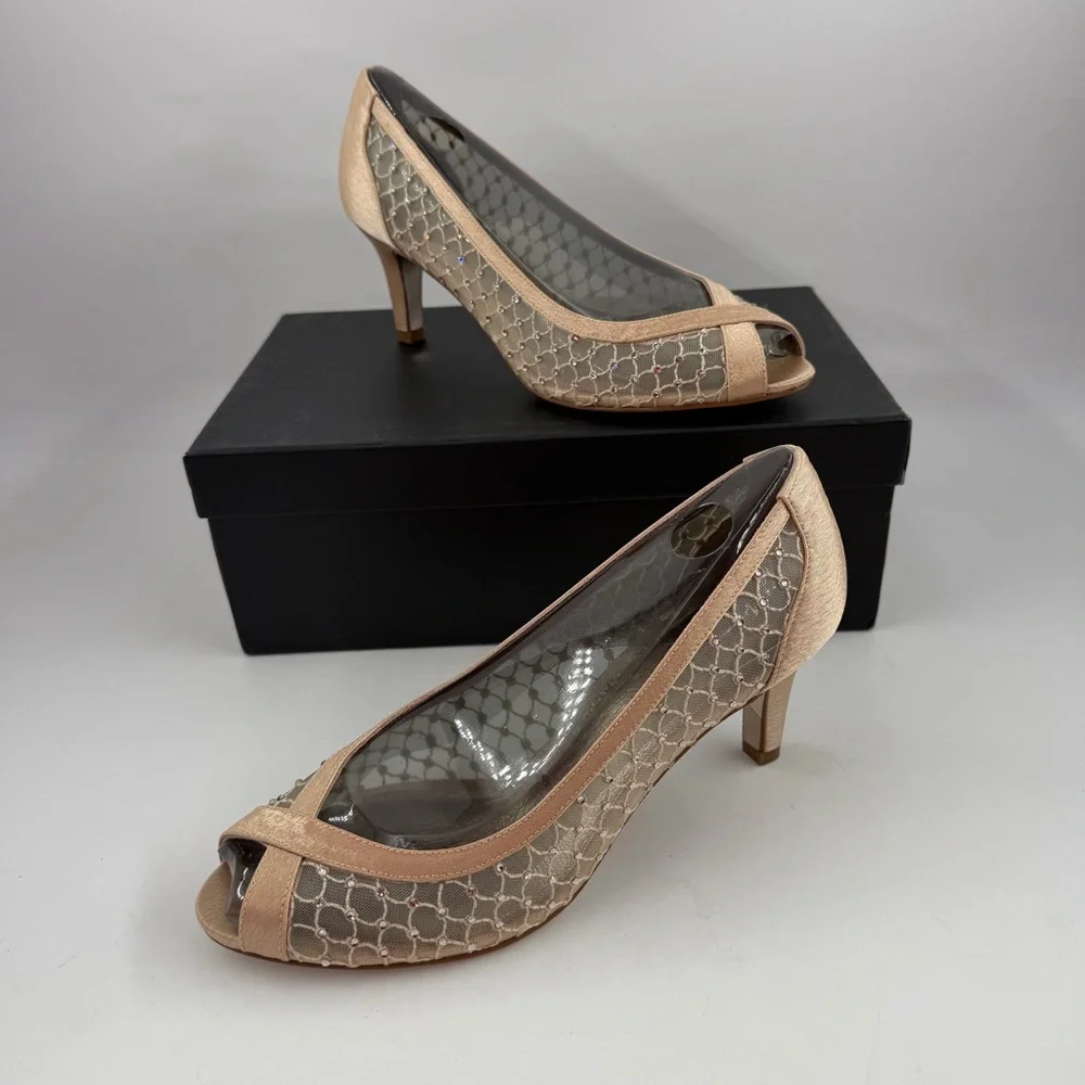 Adrianna Papell Zandra Beaded Lace -SZ 7M- Crystal Embellishments Peep Toe Pumps